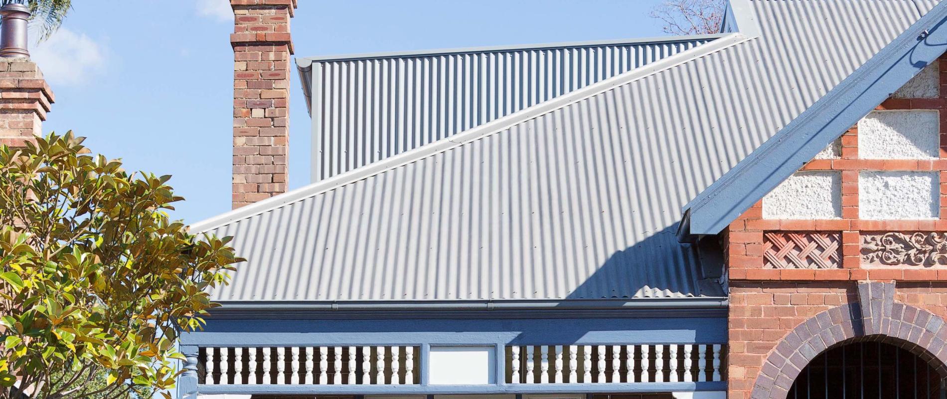 COLORBOND® steel Windspray® roofing in LYSAGHT CUSTOM ORB ACCENT® 21 and CUSTOM ORB ACCENT® 35 profile.