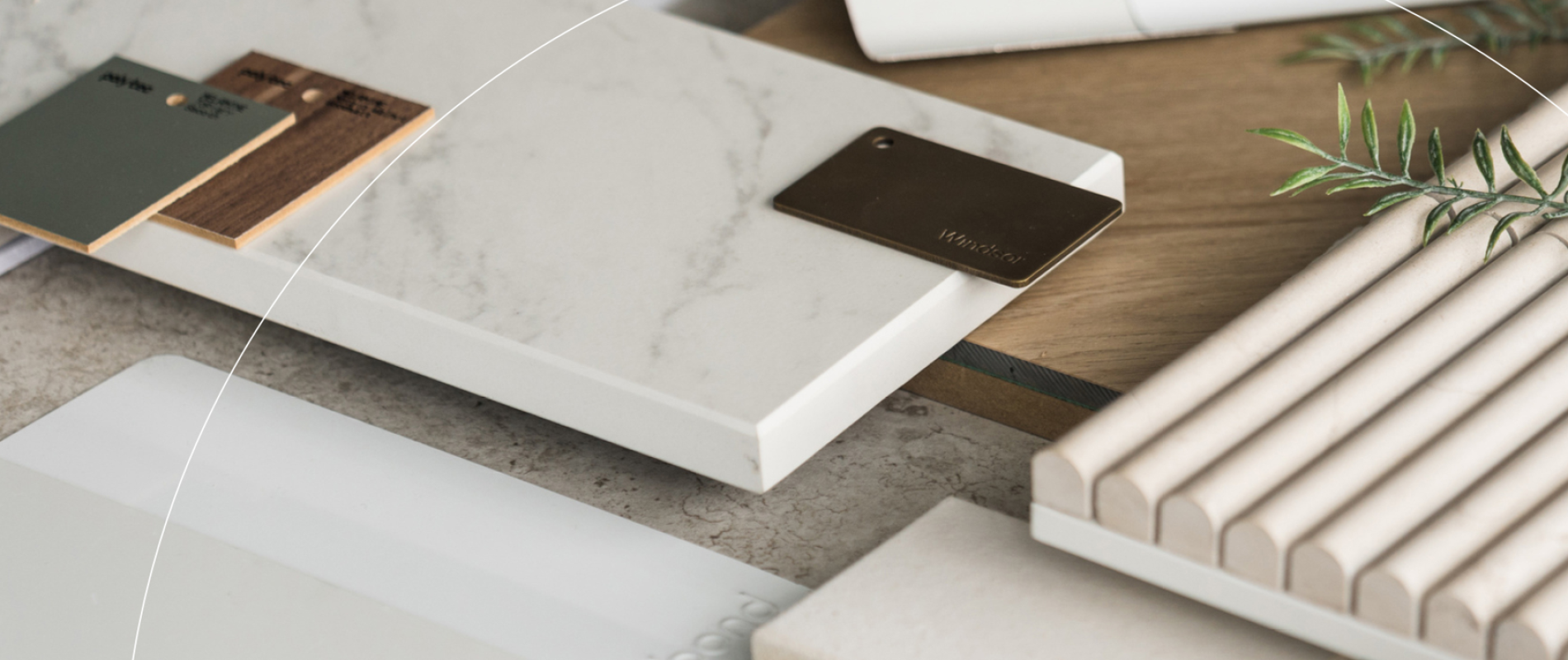 Flatlay Promo Header 2025