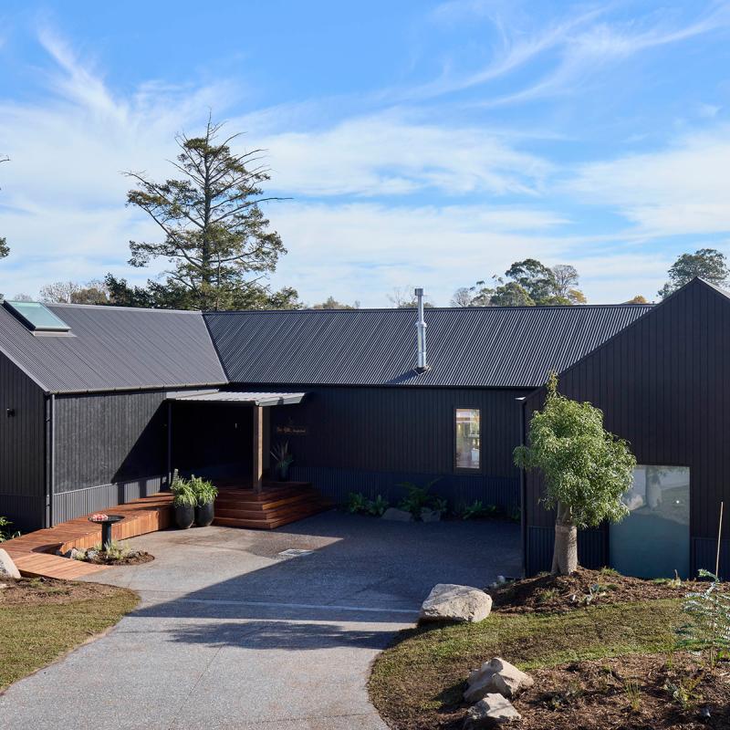 The Block House 1 Front Yard