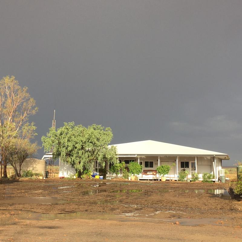 Belinda from Winton, QLD loves COLORBOND® steel. Roofing, Guttering & Fascia made from COLORBOND® steel in colours Surfmist® and Monument®