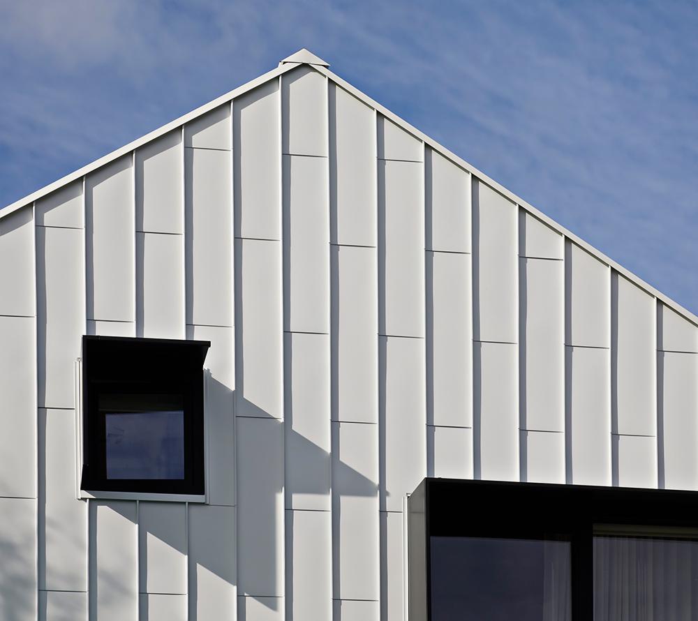 The Block 2023 - East Hampton Clad in COLORBOND® steel in colour Dover White™