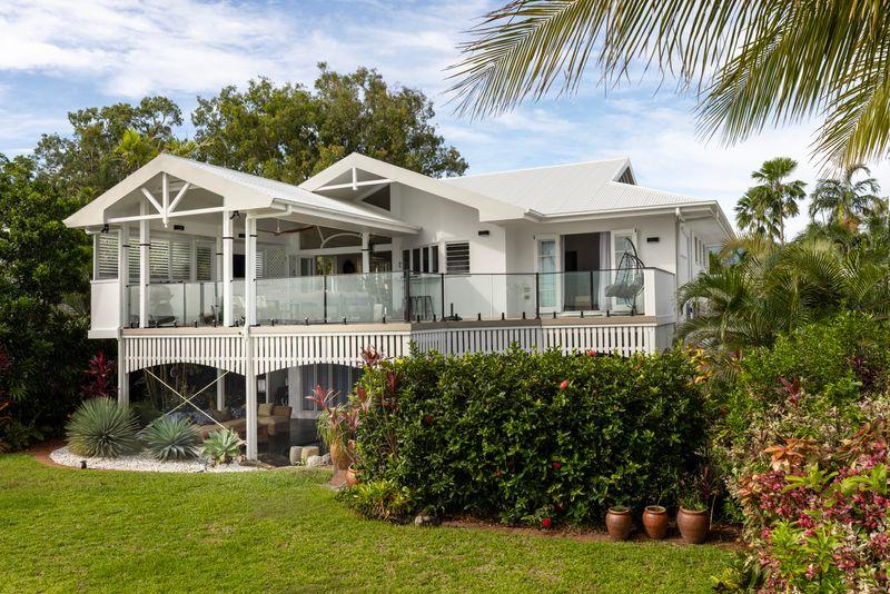 Cairns House, Holloways Beach - COLORBOND® steel 60th Anniversary featured home